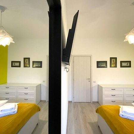 Cozy Riverfront Apartments With Garden And Mountain View 부스테니 외부 사진