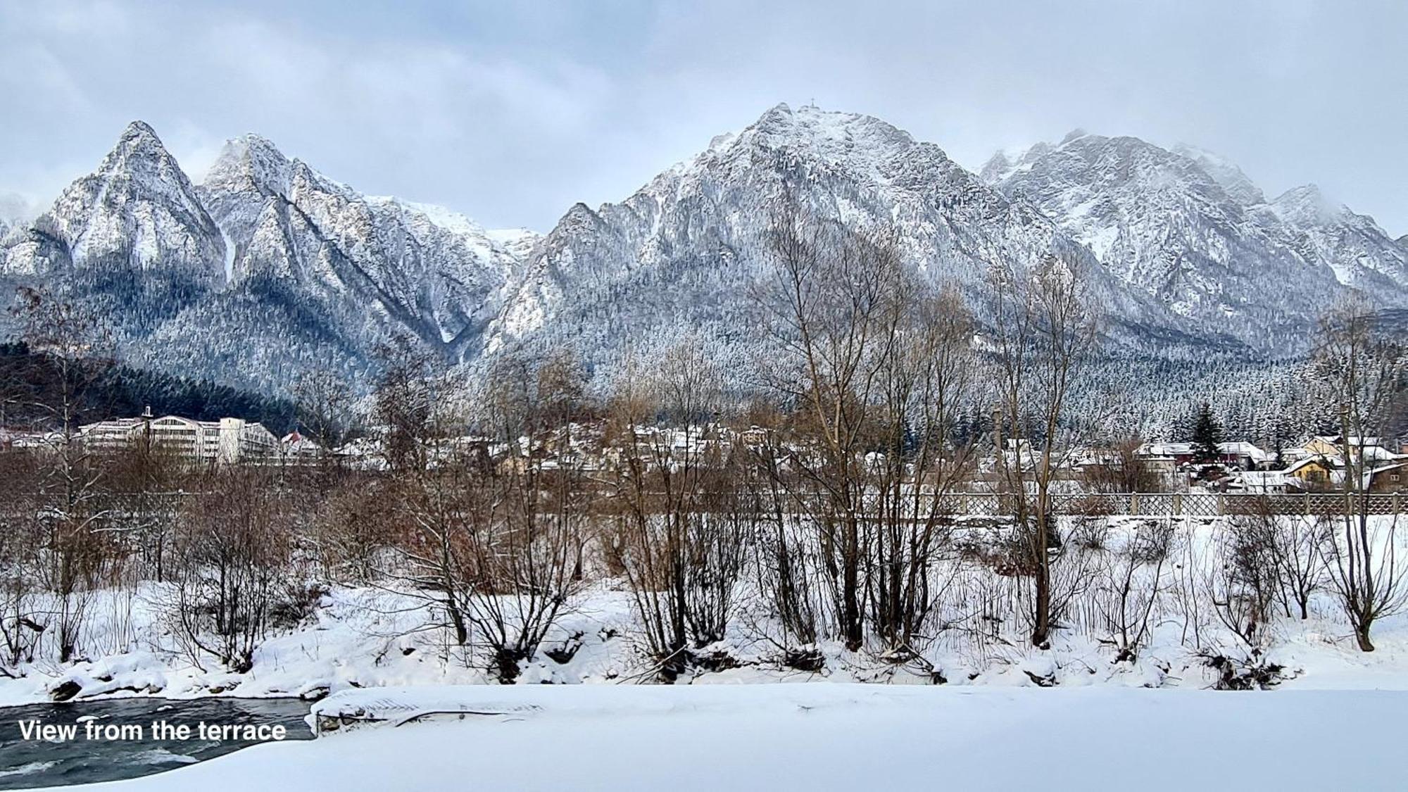 Cozy Riverfront Apartments With Garden And Mountain View 부스테니 외부 사진
